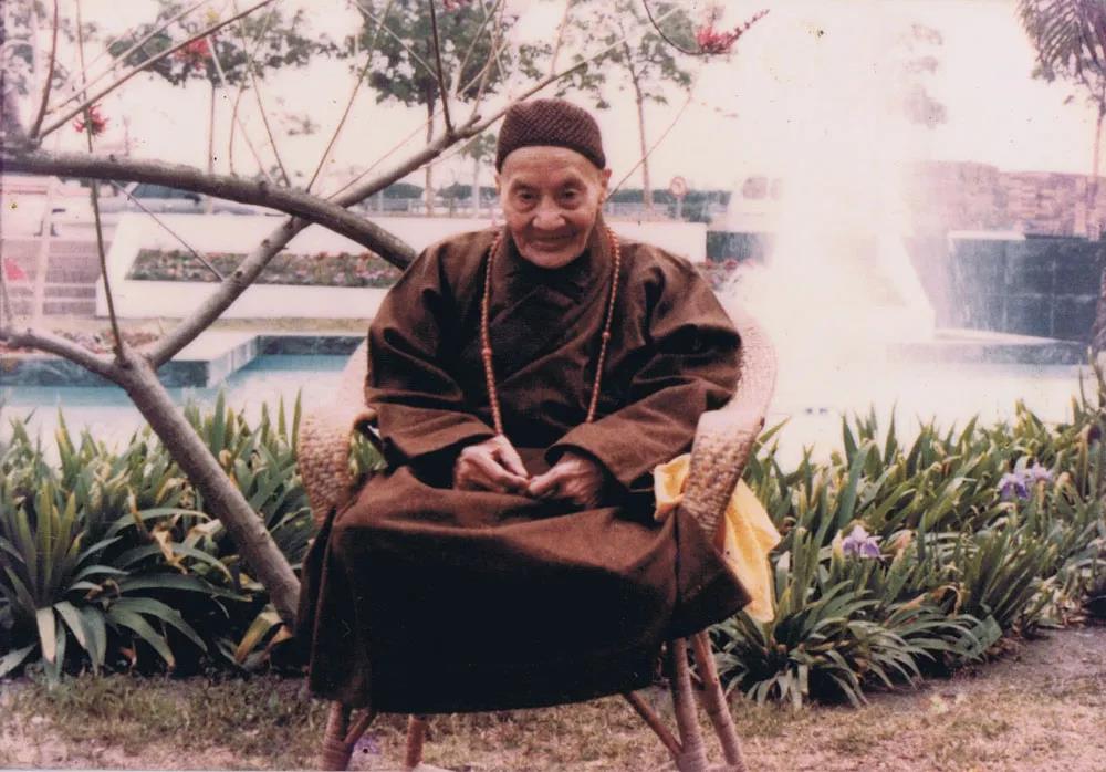 入洞坐禅念佛十几年,预知时至,念佛往生! 入洞坐禅念佛十几年,预知时至,念佛往生!