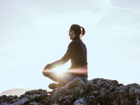 守护身心，远离过患：一份给戒色者的极简认知手册